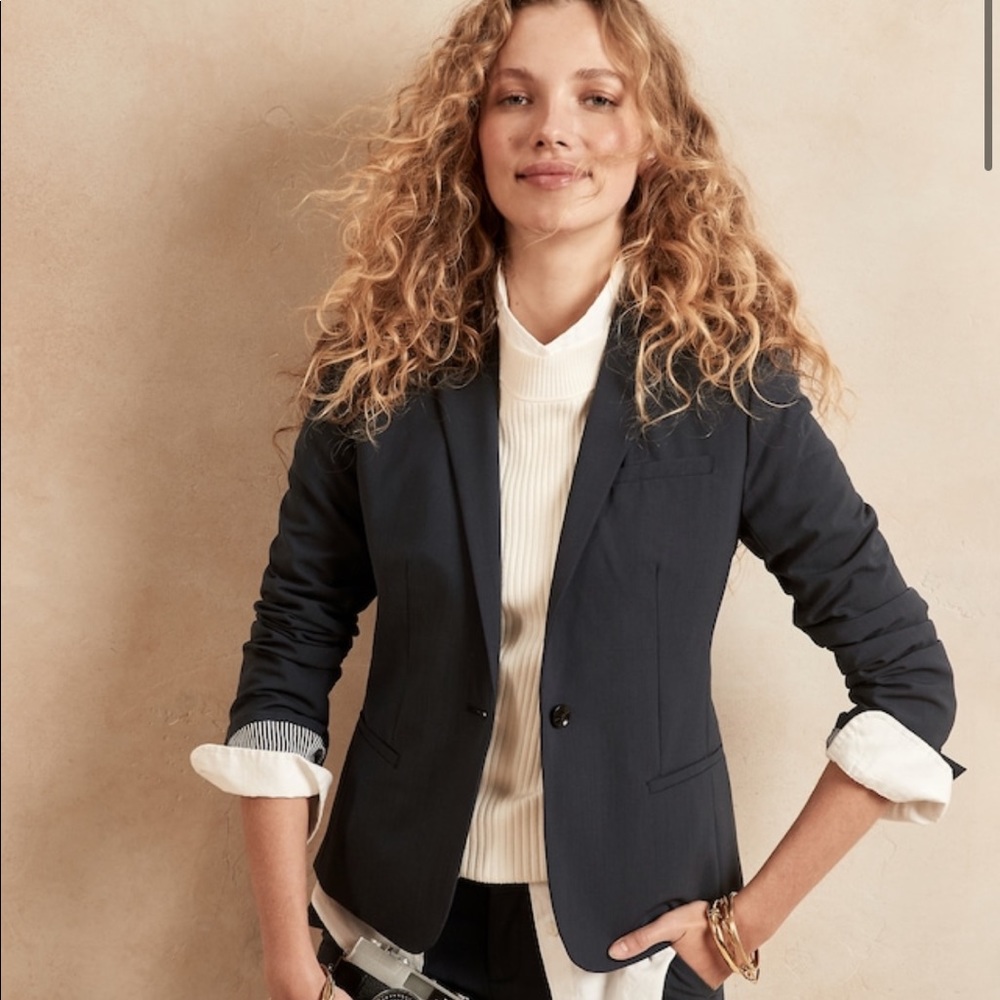 Banana Republic Petite Classic-Fit Washable Italian Wool-Blend Blazer